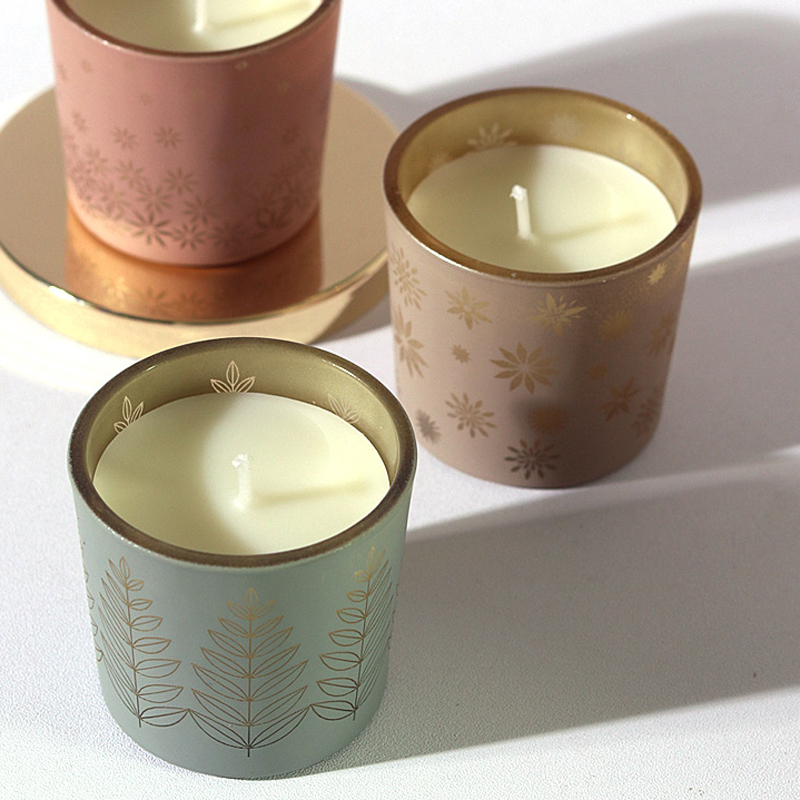 Home Fragrance Jar - カラフルなセラミックキャンドル、クリエイティブなホームフレグランス、彫刻ガラスカップ、カラフルな小さな花キャンドル