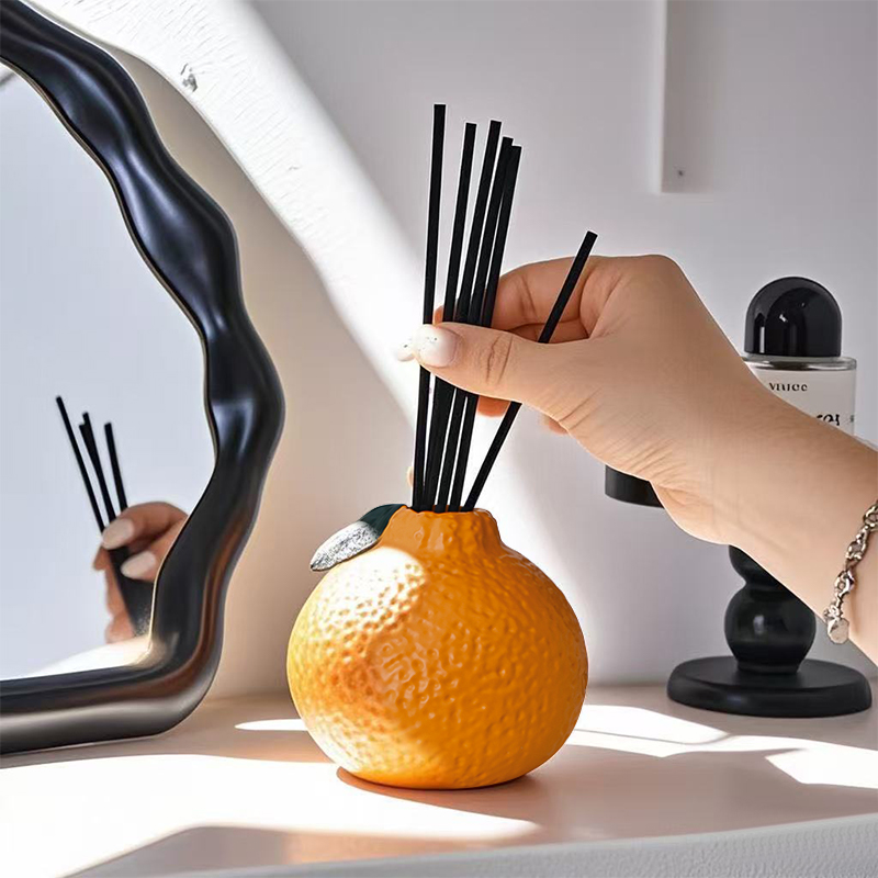 クリエイティブなシミュレーションオレンジアロマセラピーボトル - Home Fragrance Luxury のレビューと価格